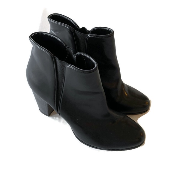Ann Taylor Sz 9.5 Leather Ankle Boots Booties - Picture 2 of 6